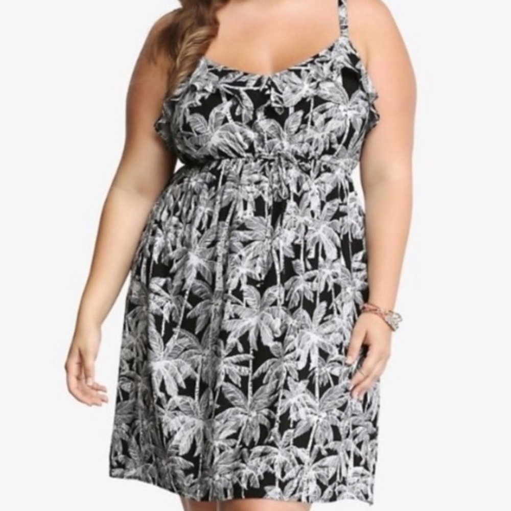 EUC | Torrid Size 3 | Palm Tree Sundress